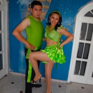 Modelo camilo verde hombres