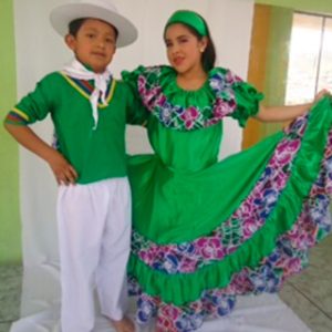 Modelo cumbia america verde niñas