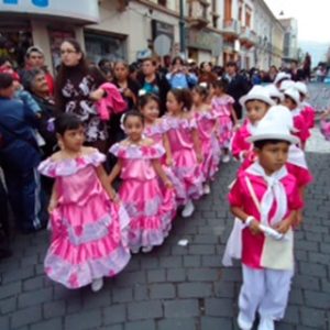 Modelo negritas fucsia niñas
