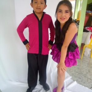 Traje maria gracia morado niñas